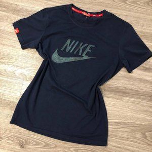 Nike| Y2K T-Shirt Shimmering Logo